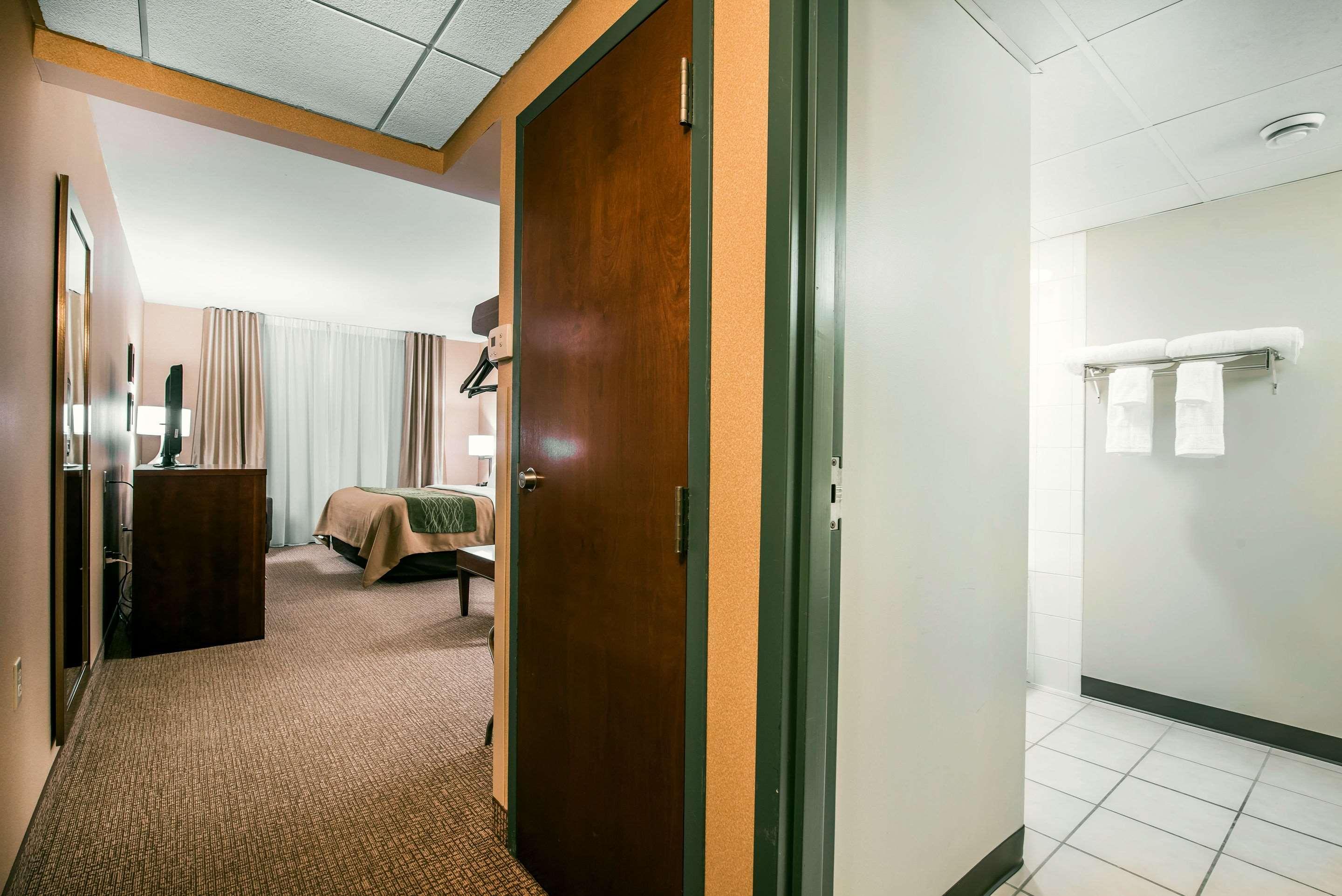 Quality Inn & Suites Towanda Exterior photo
